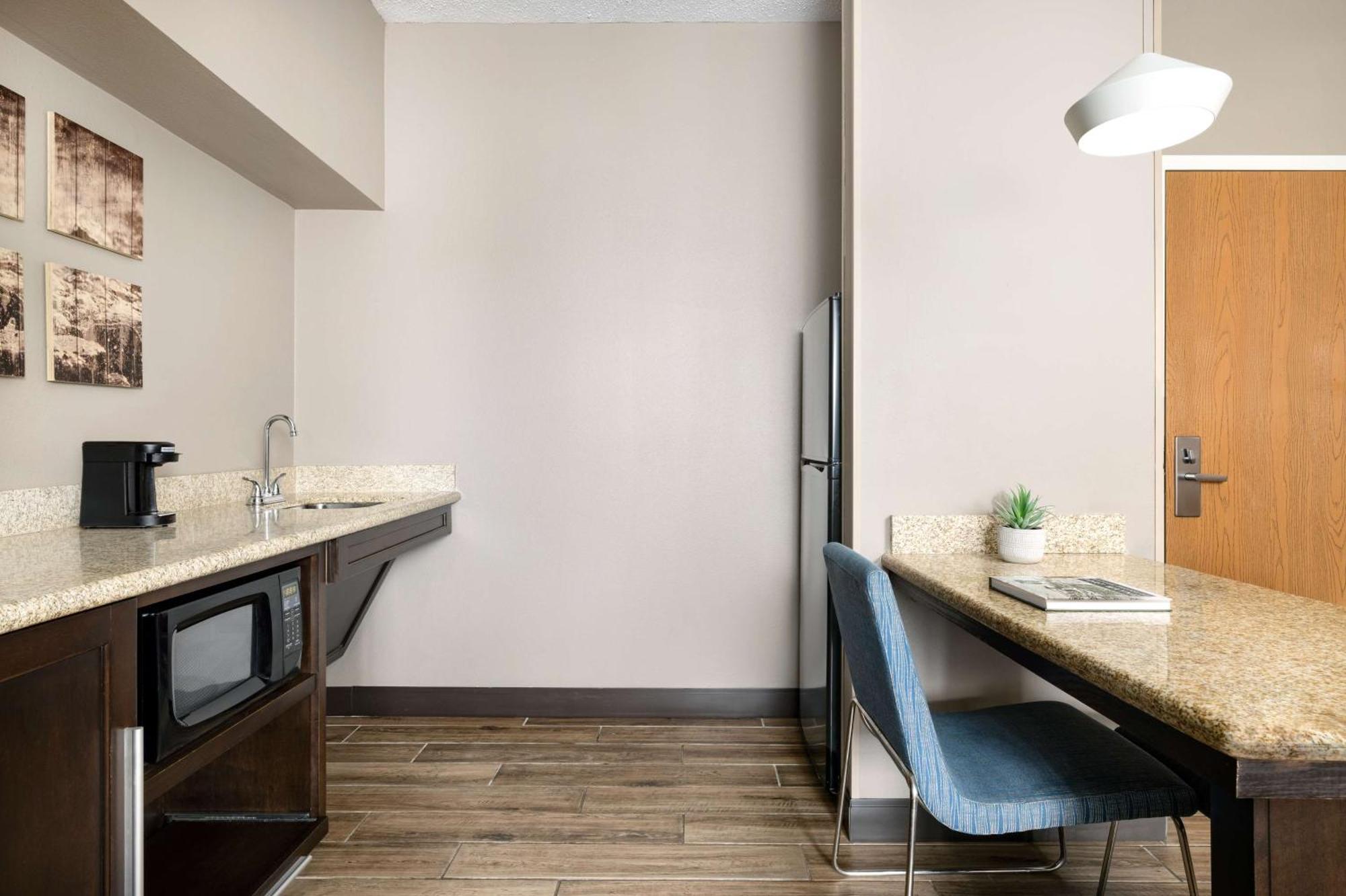 Hampton Inn & Suites Fort Wayne-North Buitenkant foto