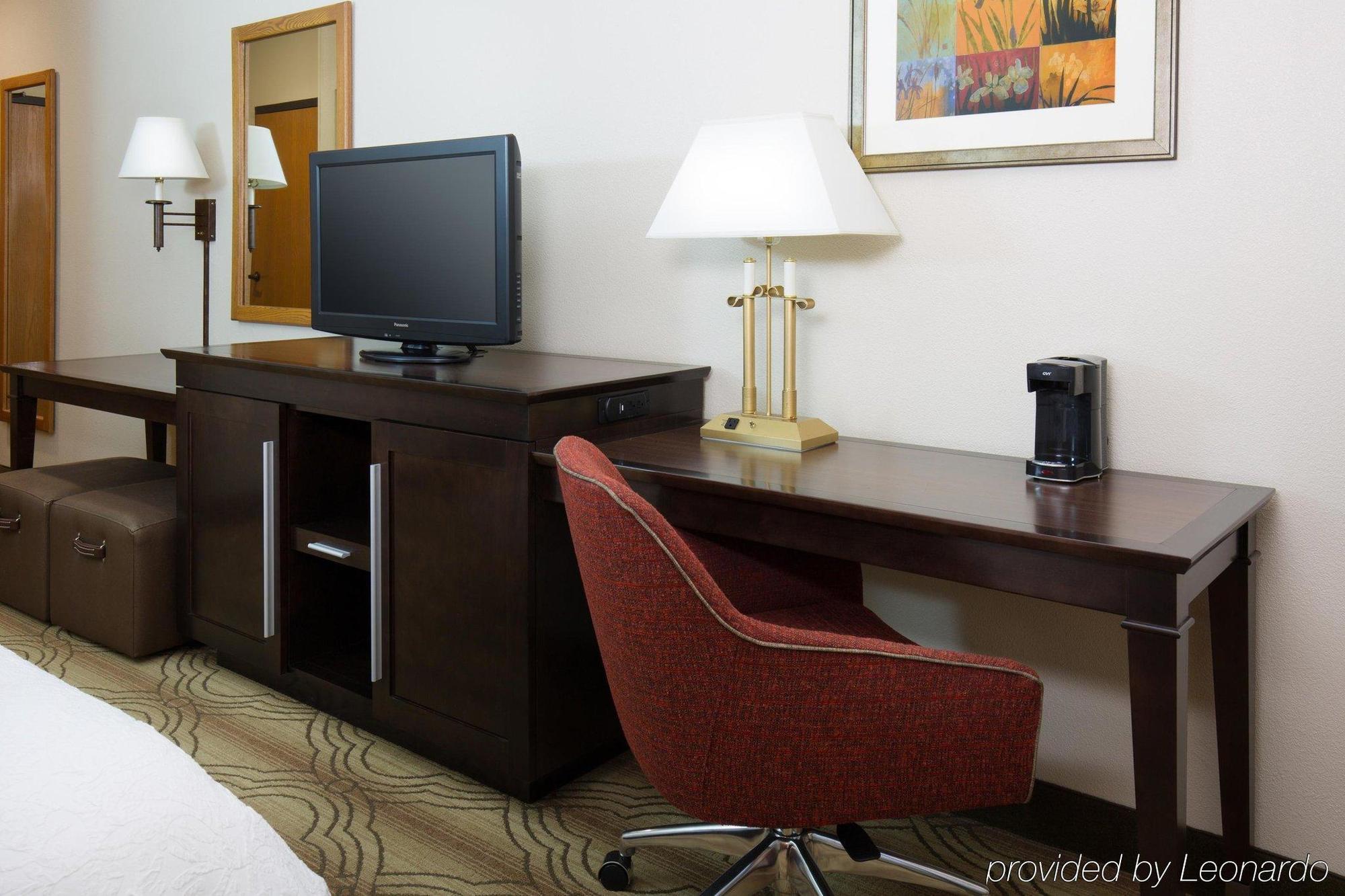 Hampton Inn & Suites Fort Wayne-North Buitenkant foto