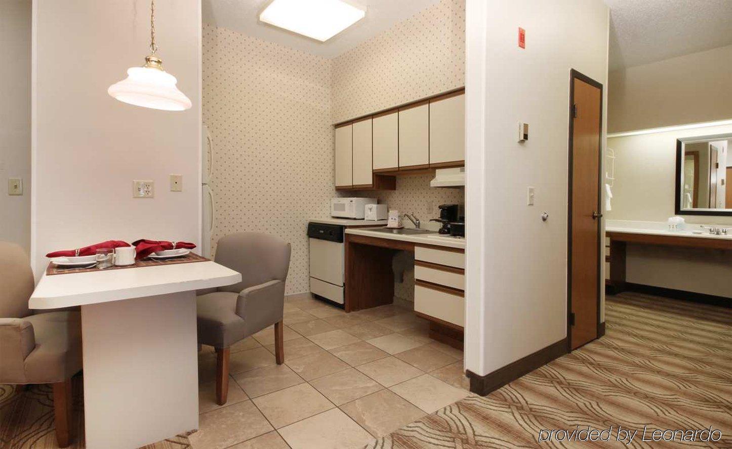 Hampton Inn & Suites Fort Wayne-North Buitenkant foto