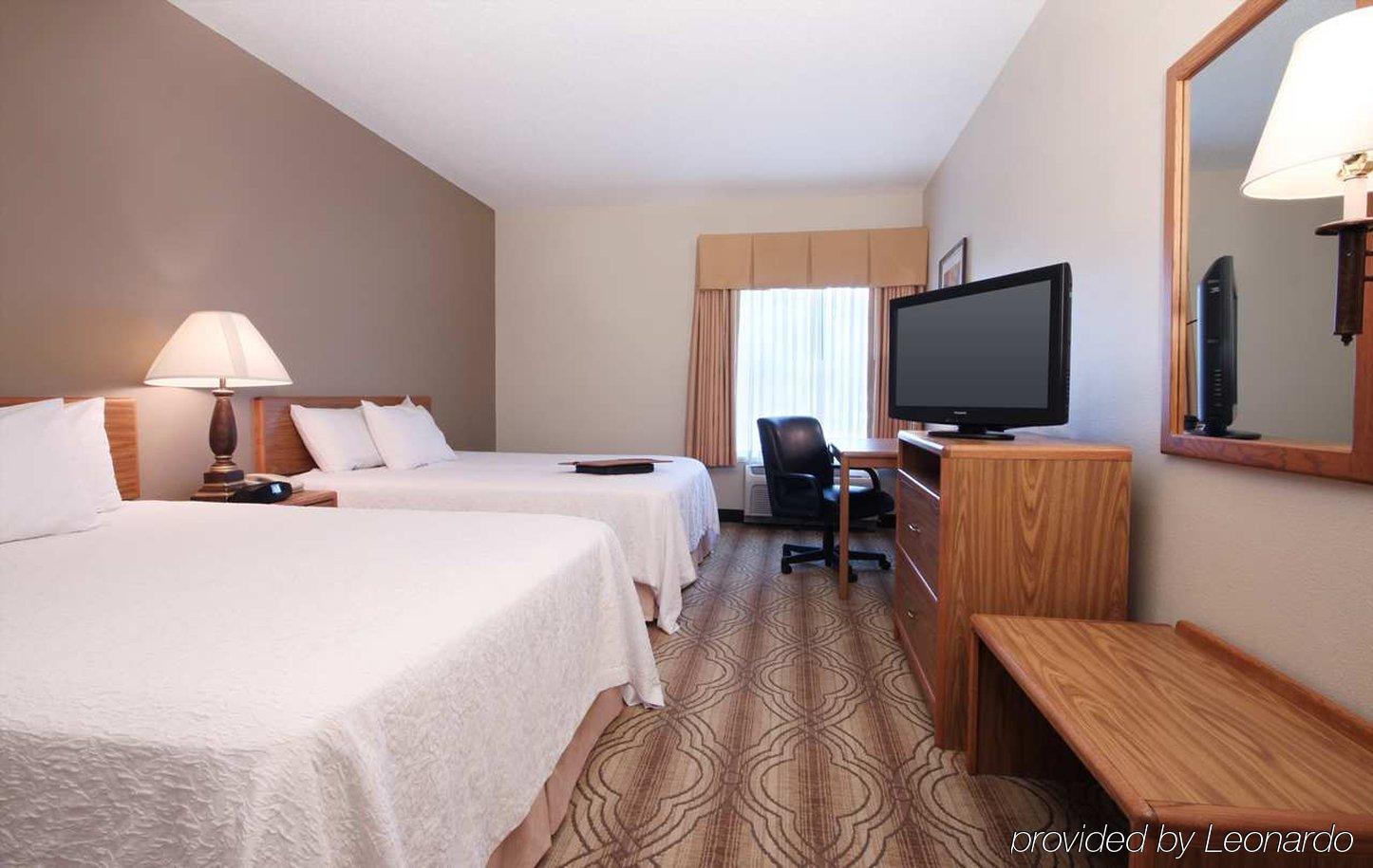 Hampton Inn & Suites Fort Wayne-North Buitenkant foto