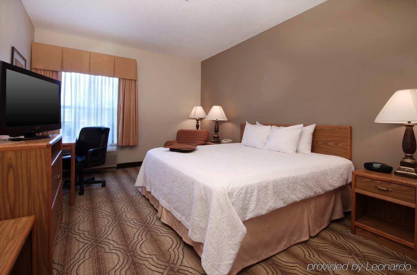 Hampton Inn & Suites Fort Wayne-North Buitenkant foto